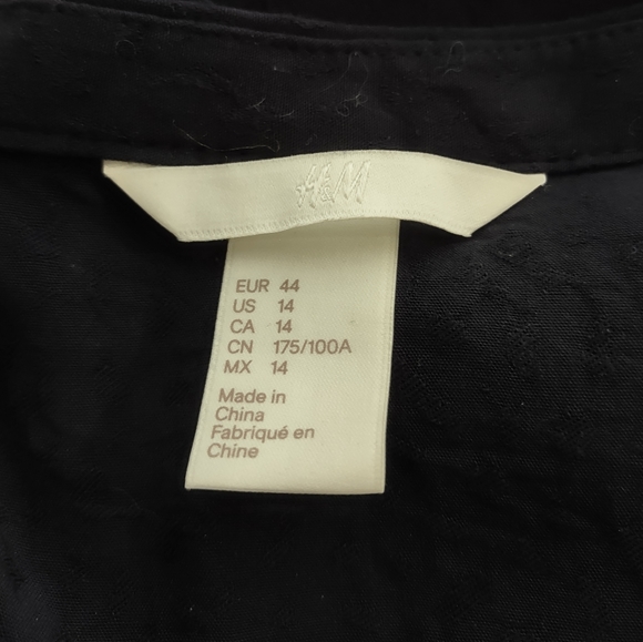 H&M black button front dress - Picture 6 of 6